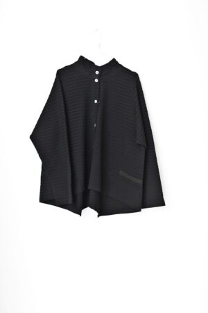 Black shirt-jacket from YaccoMaricard