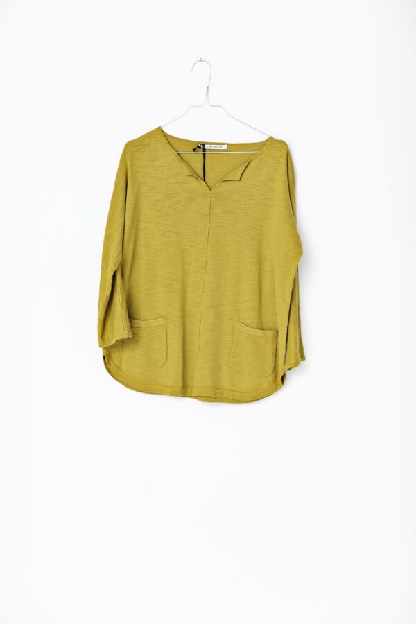 Knitted blouse from Mansted