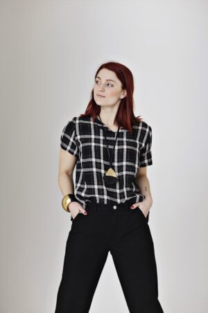 Checkered linen blouse with short sleeve