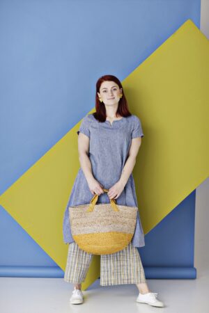 Linen dress with A-silhouette and short sleeves