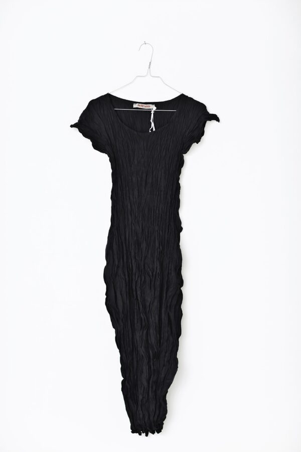 Myrtespiel-120306-silk-dress-black-0015-kaviar-sort-silkekjole-Privatsachen-McVERDI-1