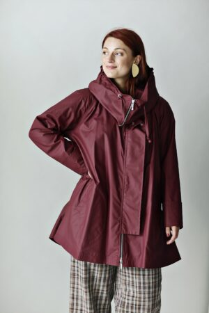 Bourgogne jacket with an A-line silhouette