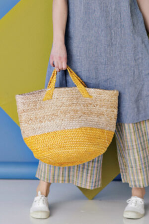 Large beach basket with yellow details
