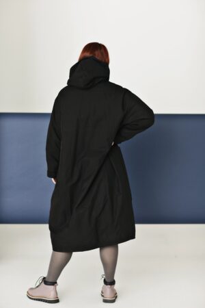 Black long and loose coat with a balloon silhouette and a hood