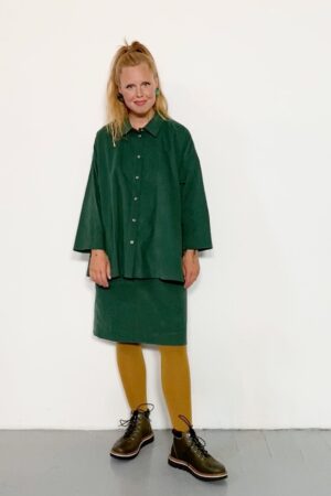 Bottle green corduroy skirt with pockets