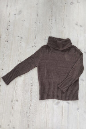 2-mc715b-strik-sweater