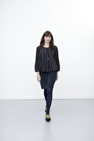 Blouse with golden stripes