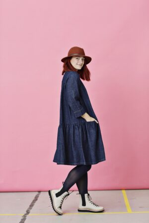 Dress with A-line silhouette and ruffle in hemp and organic cotton
