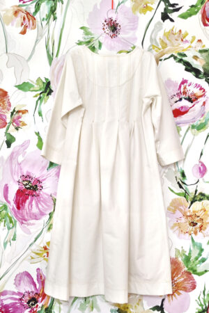 Dress with pleats in canvas cotton