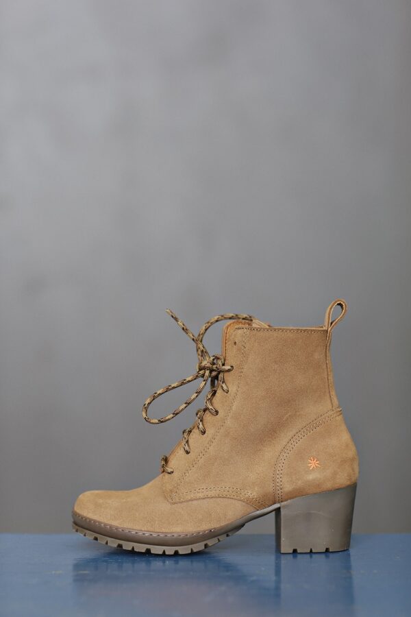 High-heeled brown boots from Art