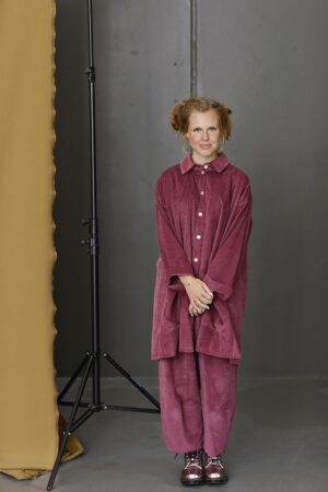 Mc826a-pink-fløjlsskjorte-mcverdi-corduroy shirt-winter-styling-velvetMc826a-pink-fløjlsskjorte-mcverdi-corduroy shirt-winter-styling-velvet-4