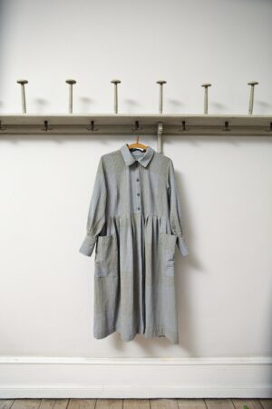 Mc829E-grå-skjortekjole-kjole-mcverdi