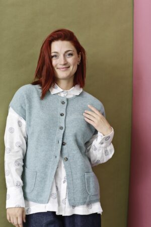 Vest with small sleeves in mint color from Mansted