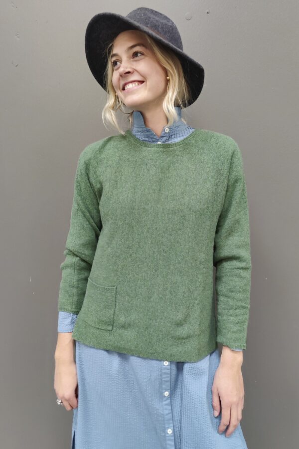 Knitted sweater in Khaki from Mansted