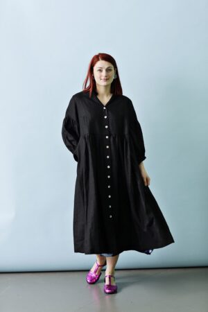 842h-black-dress-linen-sort-kjole-sommer-mcverdi
