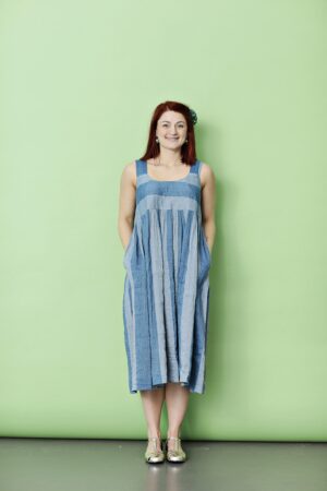 mc845b-blue-summerdress-linen-stripes-blå-sommerkjole-hør