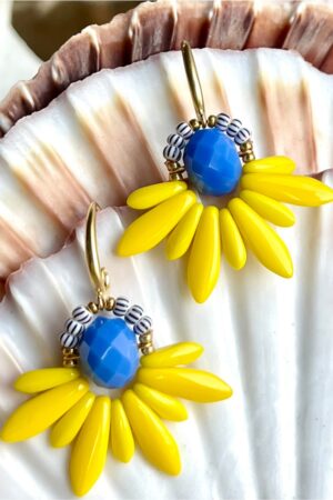 Big Flower earrings in Yellow and Blue