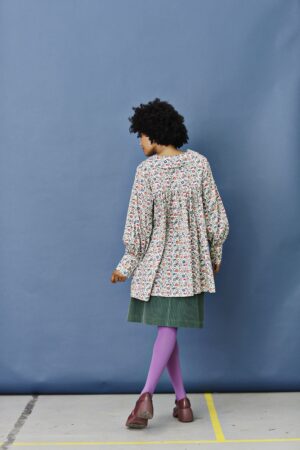 mc870c-multicolor-mamie-cotton-flowerprint-liberty-print-flower-shirt-4