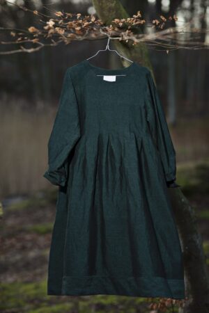 Flaskegrøn McVERDI kjole med læg