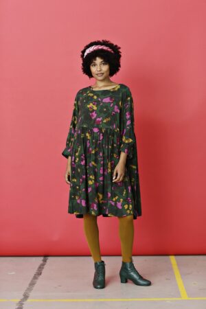 Dress with large-flowered Liberty print