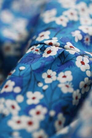 2-mc887-blue flower fabric-mcverdi-liberty cotton-mcverdi-1-2