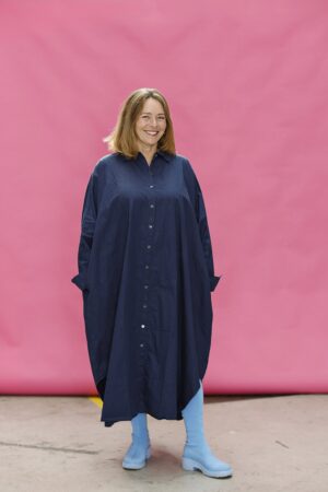 Ednaweg-shirt-dress-dark-blue-dress-shirt-oversize-aw23
