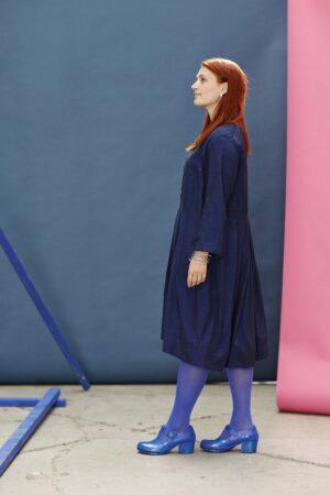 mc904c-cobalt blue dress-loose fit dress with button-mcverdi-blå kjole-3