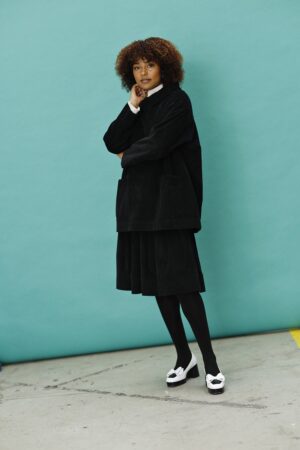 mc907a-black corduroy sweater-sort bredriflet fløjl busseronne-mcverdi