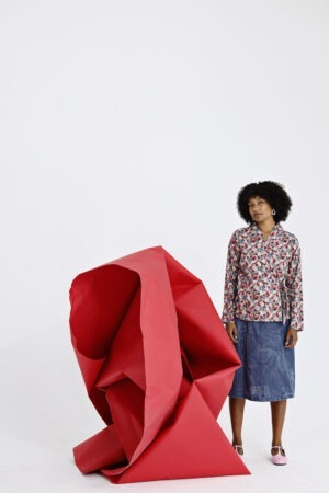 mc910a-red-flowers-blomsterprint-wrap-skjorte-shirt-rød-1