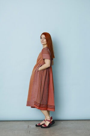 mc921d-rødstribet kjole-hørkjole-mcverdi-linen dress striped-6
